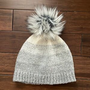 Universal Thread gray hat with pom pom